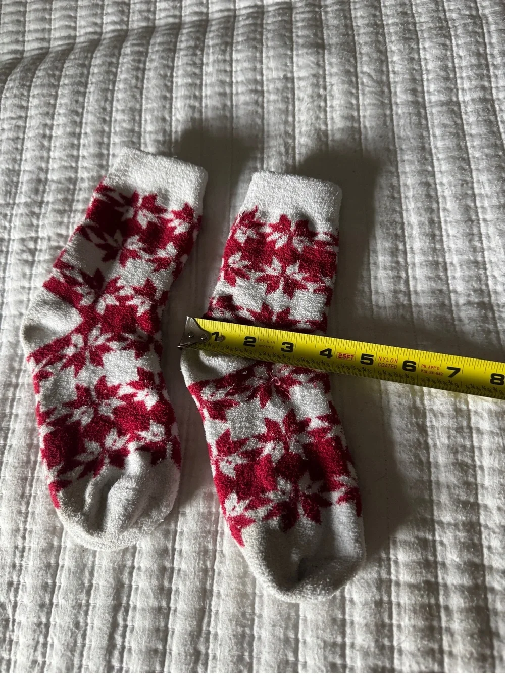 Red White Snowflake Fuzzy Slipper Socks Fair Isle Winter Holiday Cozy Lounge